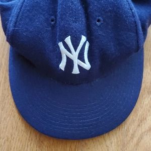 NY Yankees Fitted Baseball Cap